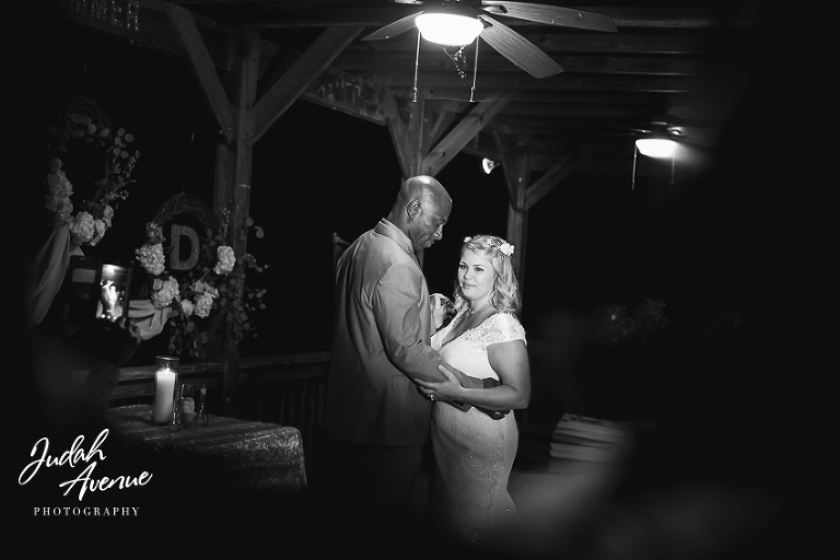 Alyssa and Dennie's wedding at Shenandoah Woods in Stanley Virginia wedding photographer in maryland washington dc