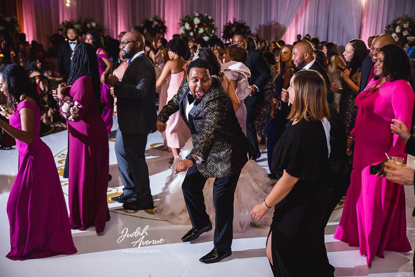 breahna and bryan wedding at camelot by martins caterers in upper marlboro md wedding photographer in maryland wedding photographer in virginia wedding photographer in washington dc