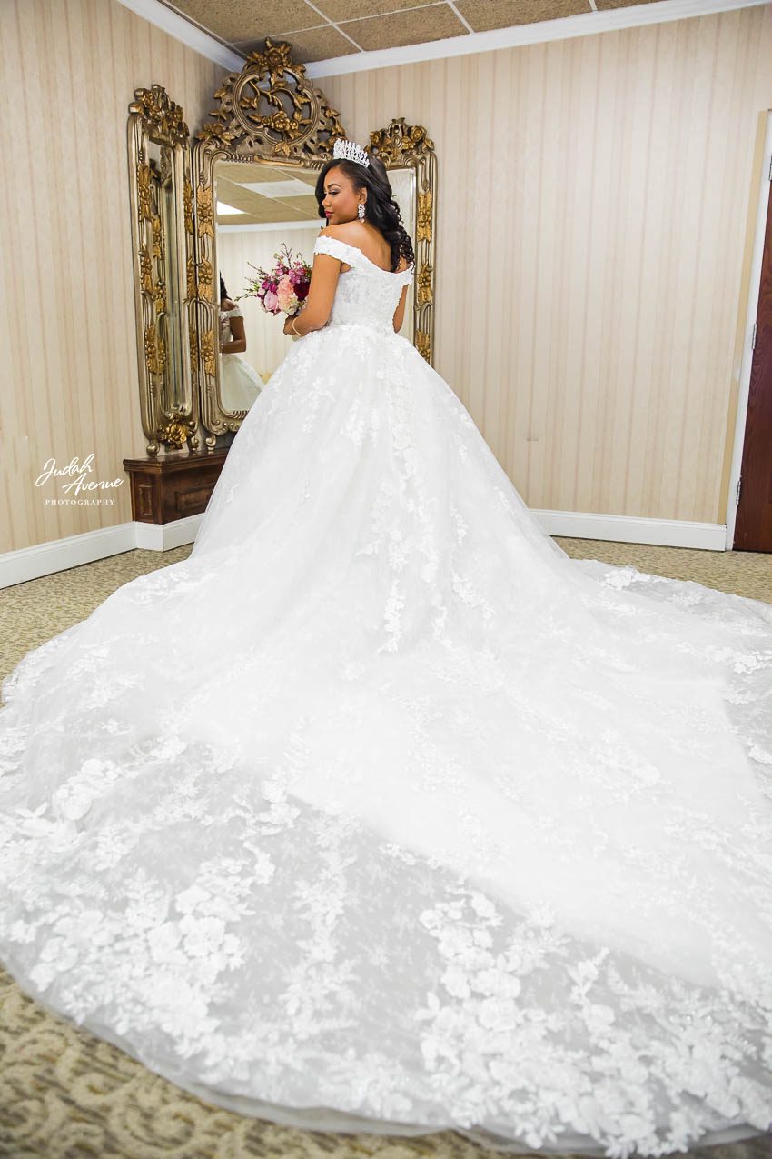 breahna and bryan wedding at camelot by martins caterers in upper marlboro md wedding photographer in maryland wedding photographer in virginia wedding photographer in washington dc