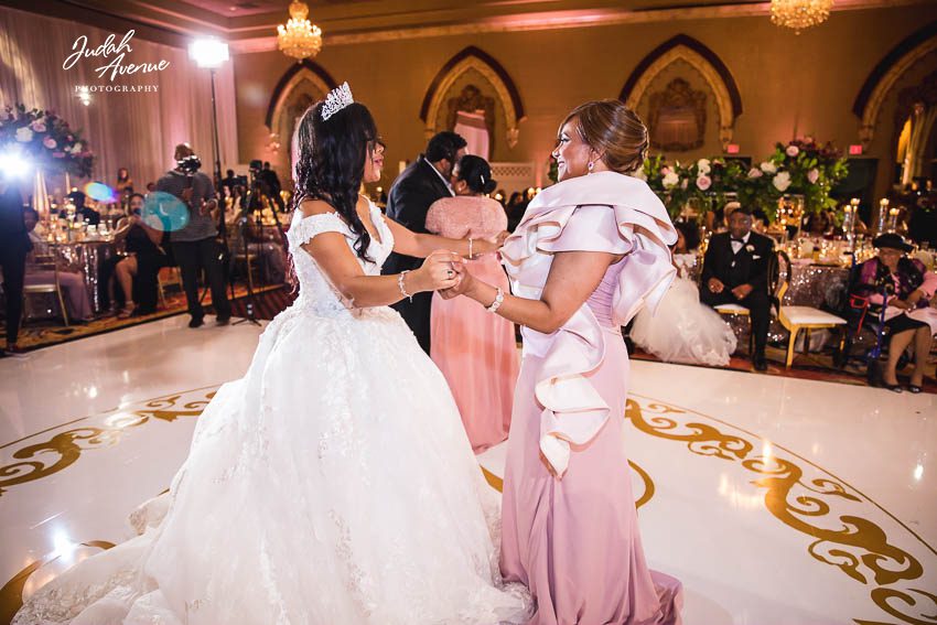 breahna and bryan wedding at camelot by martins caterers in upper marlboro md wedding photographer in maryland wedding photographer in virginia wedding photographer in washington dc