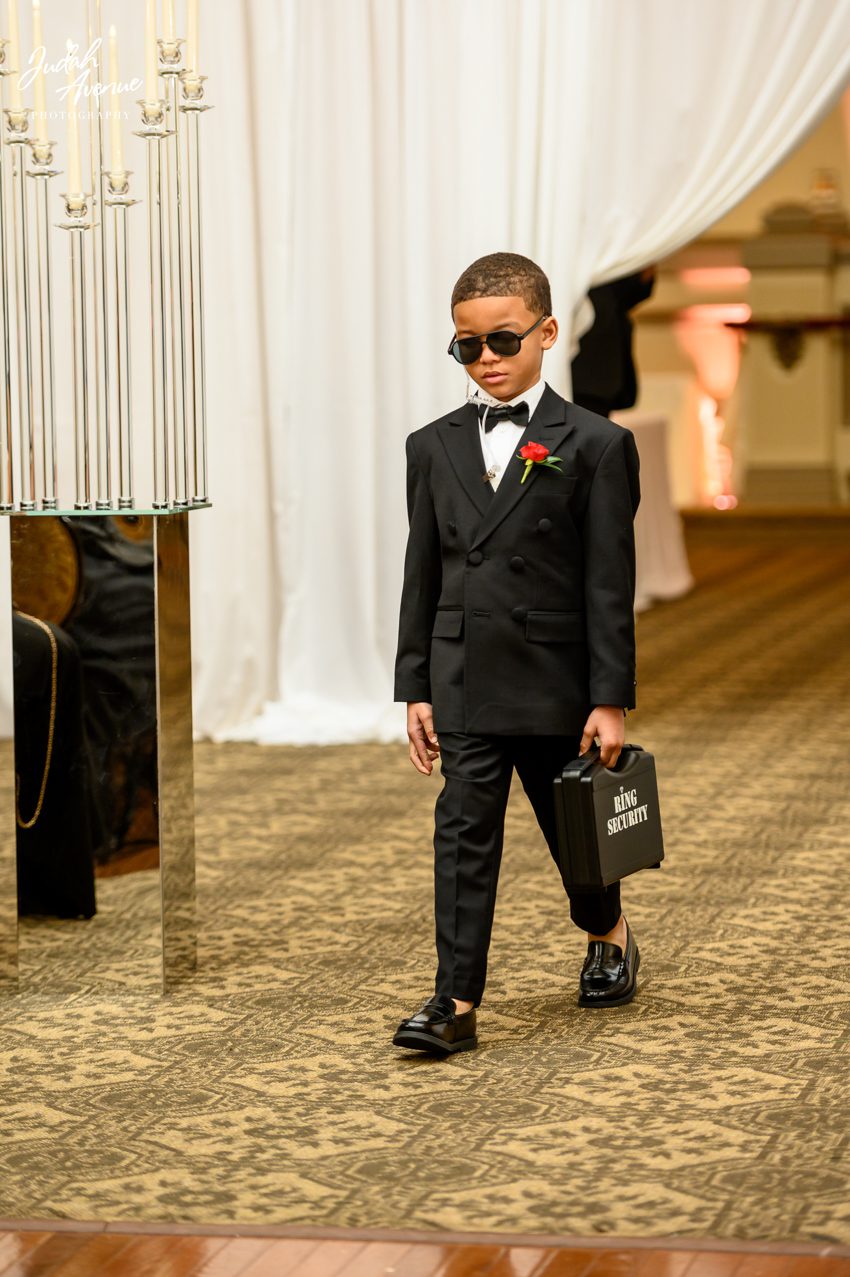 monique and steven wedding at John Marshall Ballrooms in richmond va wedding photographer in virginia wedding photographer in maryland wedding photographer in washington dc