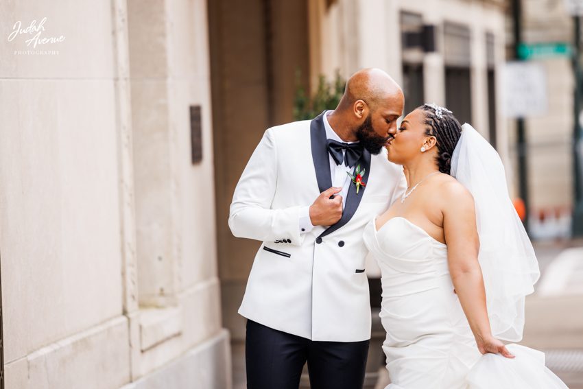 monique and steven wedding at John Marshall Ballrooms in richmond va wedding photographer in virginia wedding photographer in maryland wedding photographer in washington dc