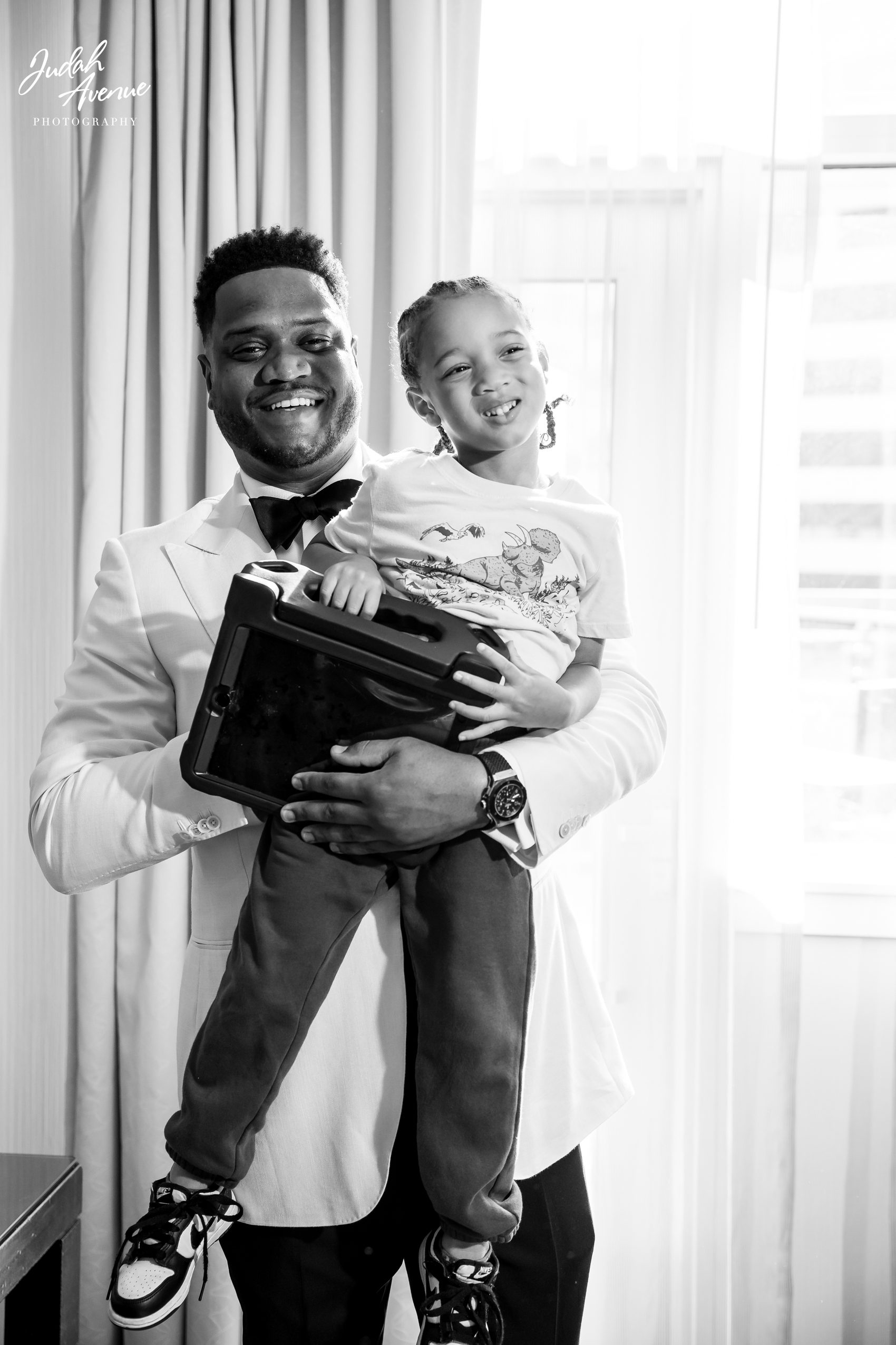 mia and justin wedding at renaissance arlington capital view hotel in arlington va wedding photographer in virginia wedding photography in maryland wedding photographer in washington dc