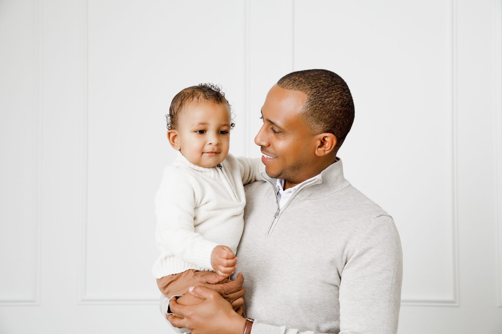 cake smash and family photographer in maryland virginia washington dc