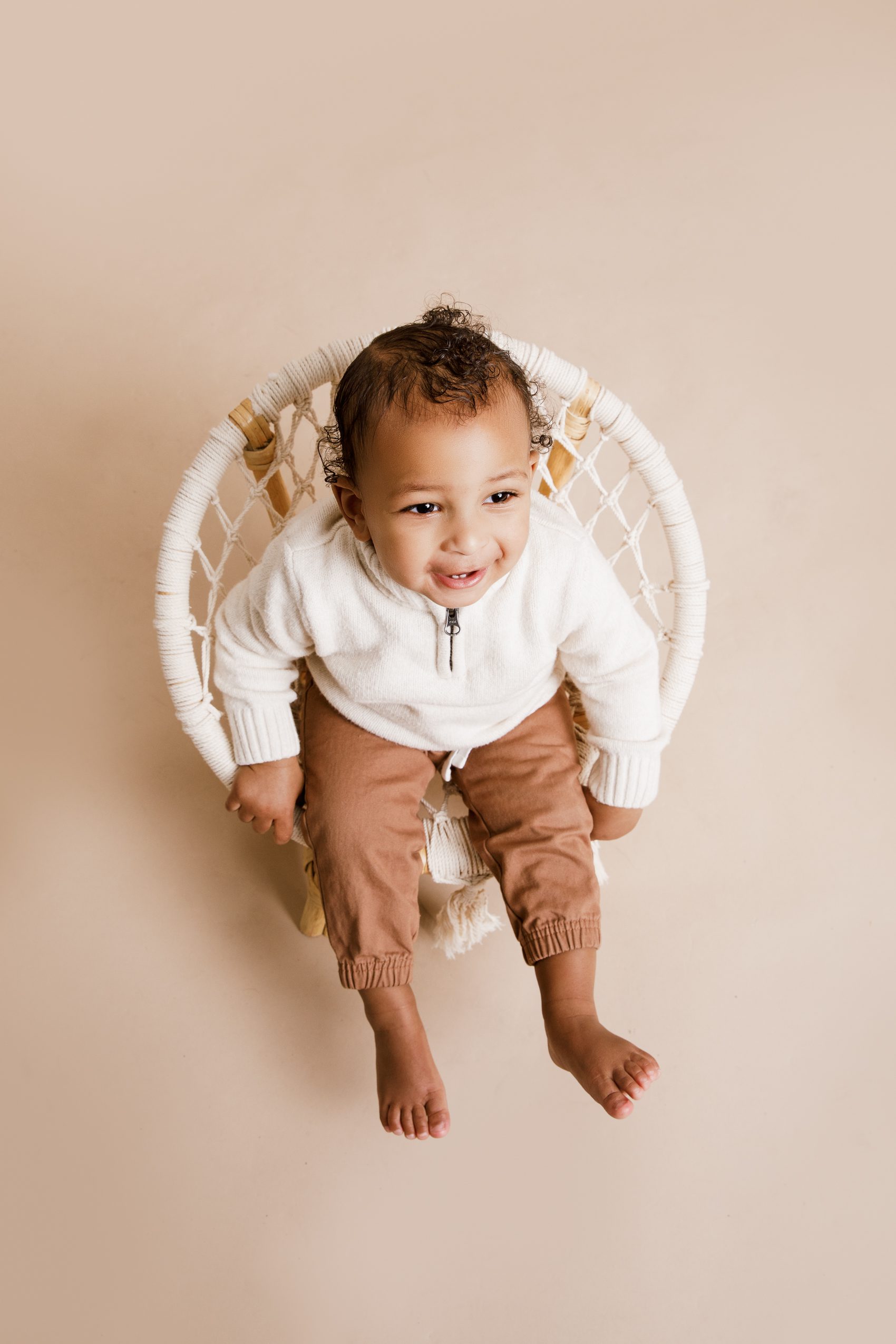 cake smash and family photographer in maryland virginia washington dc