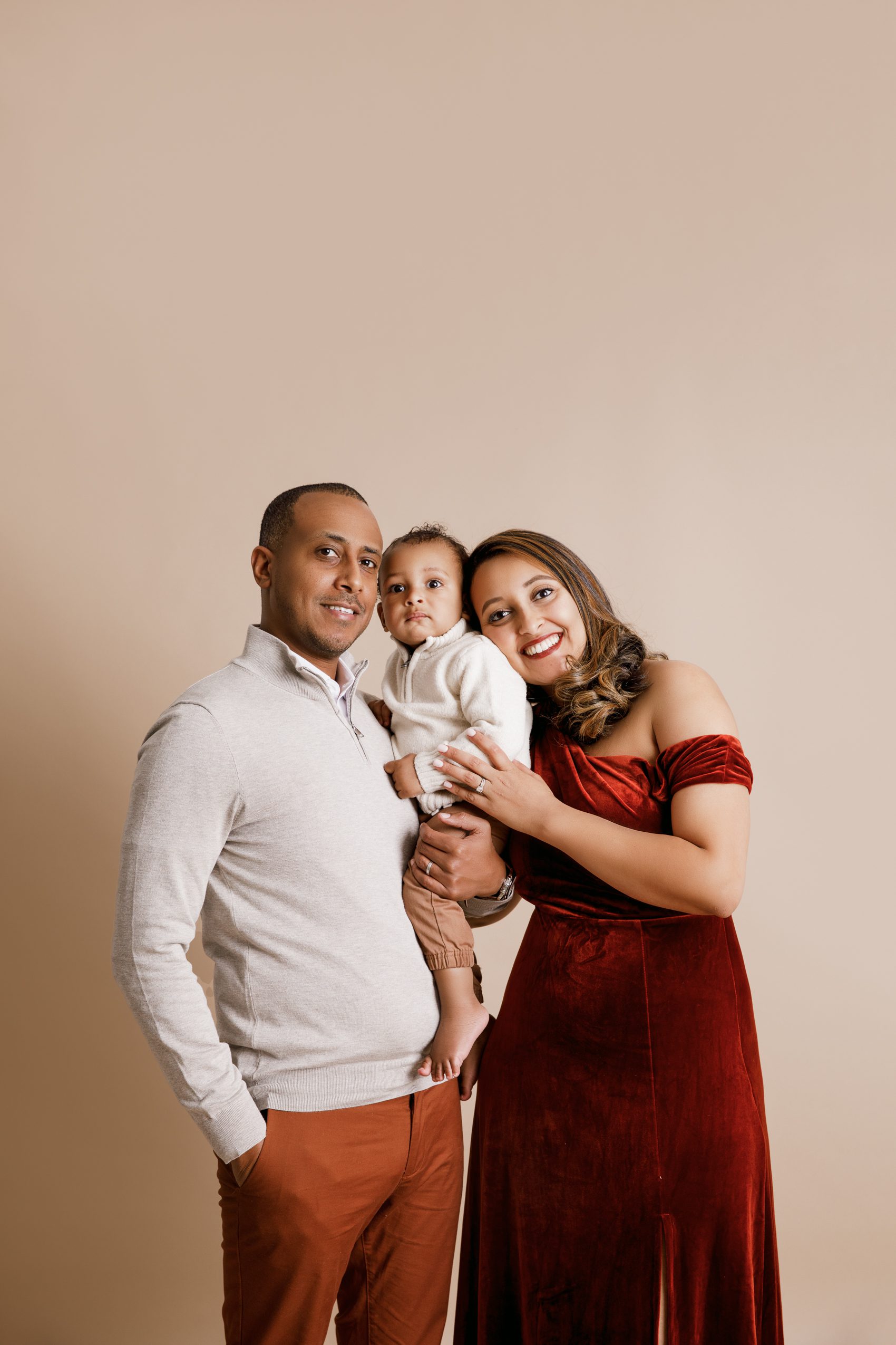 cake smash and family photographer in maryland virginia washington dc