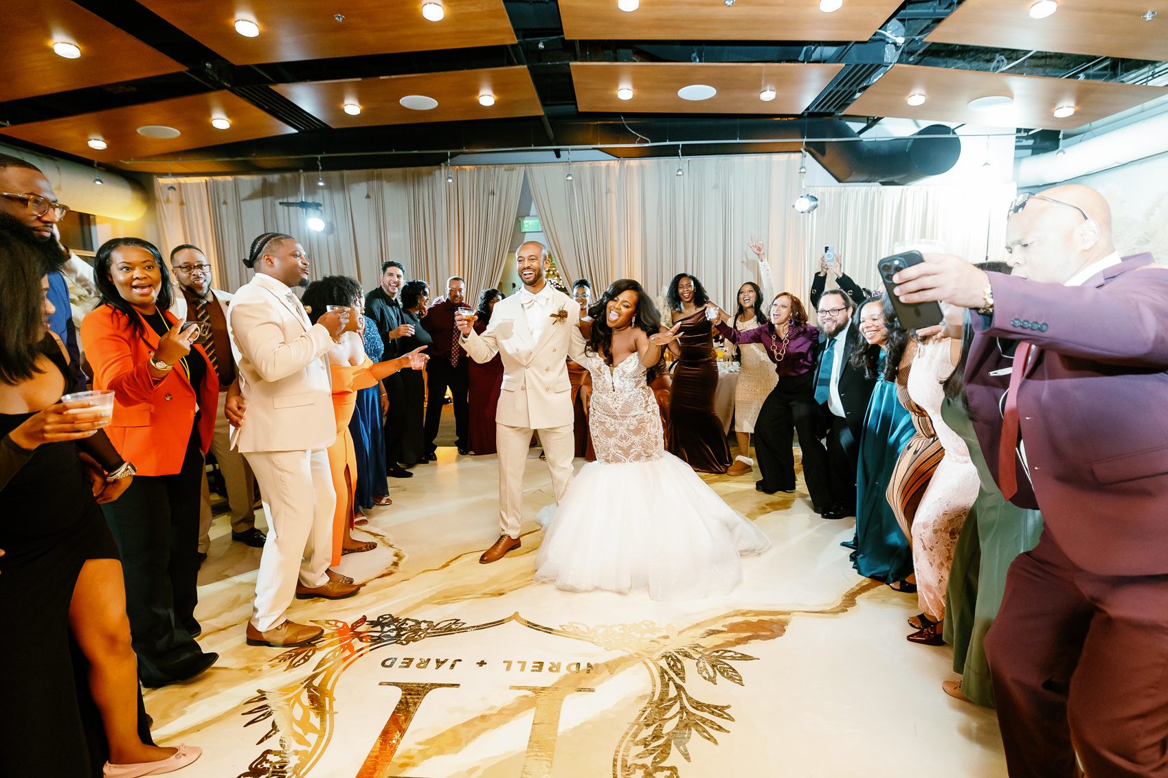 wedding at VisArts in rockville md wedding Photographer in maryland wedding photographer in virginia wedding photographer in washington dc