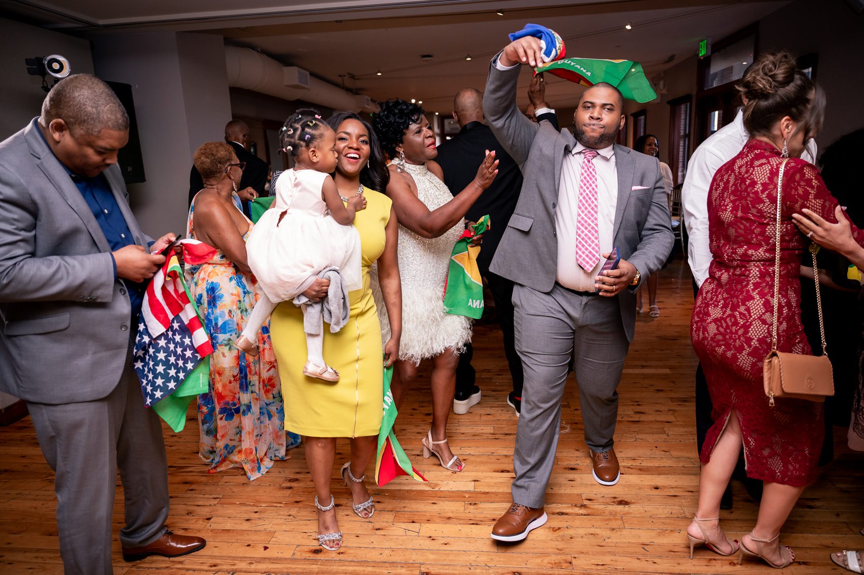 wedding at pinstripes Georgetown in Washington DC wedding photographer in virginia wedding photographer in maryland wedding photographer in washington dc