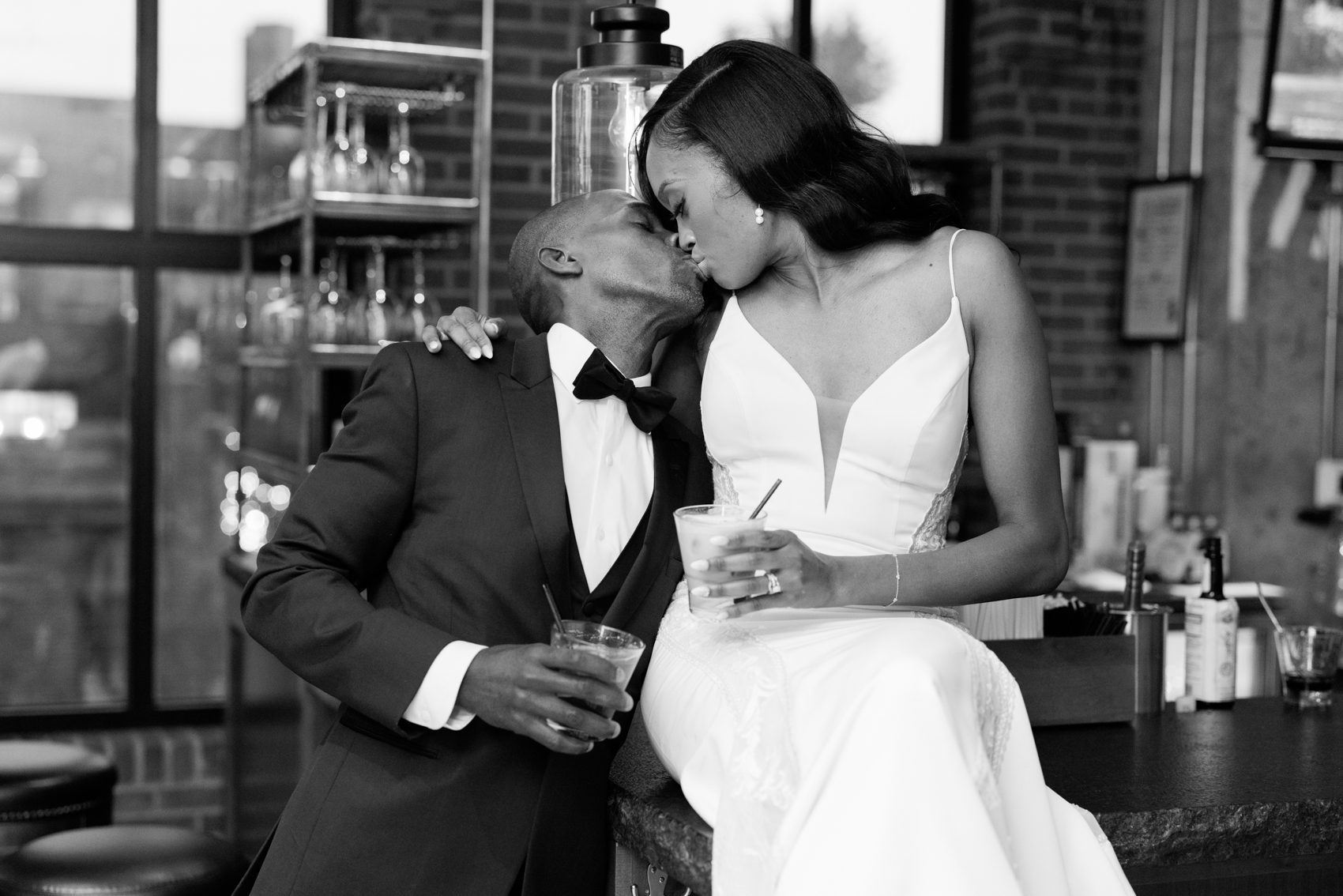 wedding at pinstripes Georgetown in Washington DC wedding photographer in virginia wedding photographer in maryland wedding photographer in washington dc