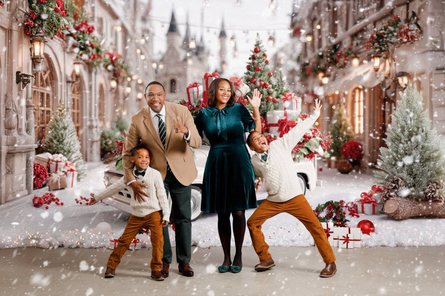 Christmas Noël mini session for DC, Maryland and Virginia families, classic red holiday backdrop